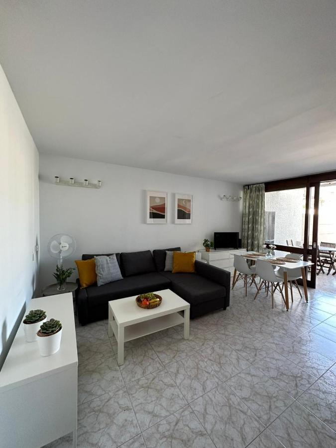 Pool View Apartment Primavera Arona  Buitenkant foto