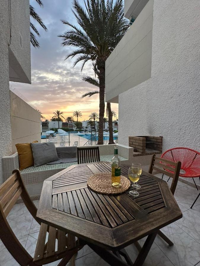 Pool View Apartment Primavera Arona  Buitenkant foto